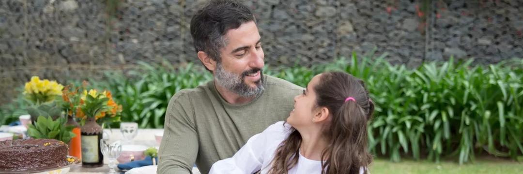 "Nunca deixe sua filha crescer com dúvidas" diz Marcos Mion